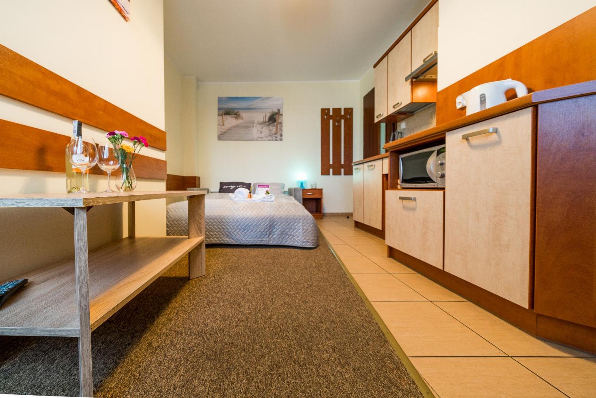 Villa Martii - Komfortowe Apartamenty Z Aneksami Kuchennymi - Spokojna Okolica, Blisko Plazy Wladyslawowo Exterior photo