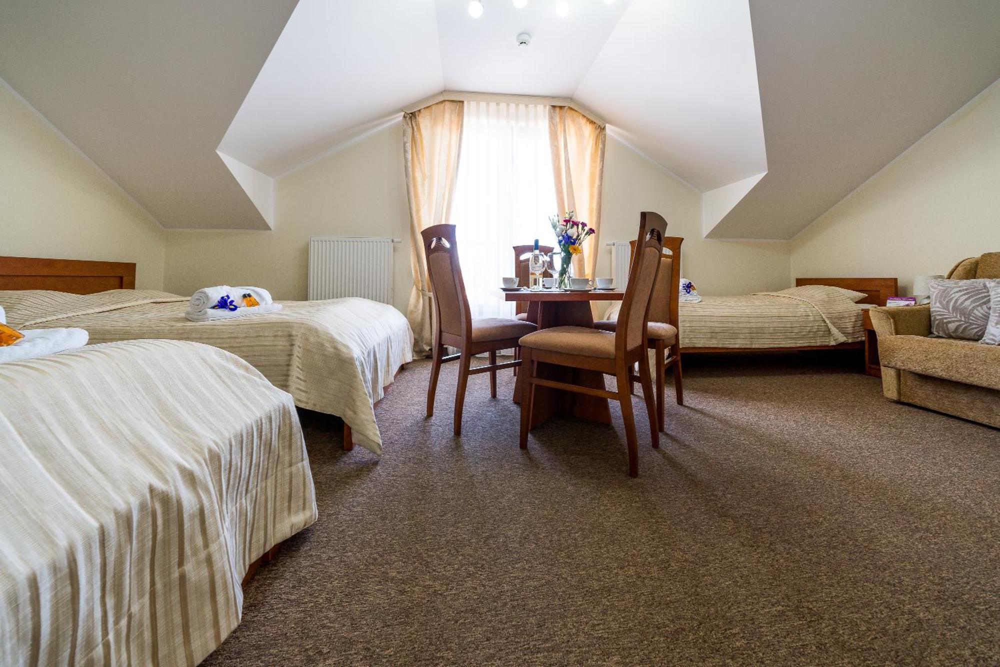 Villa Martii - Komfortowe Apartamenty Z Aneksami Kuchennymi - Spokojna Okolica, Blisko Plazy Wladyslawowo Exterior photo